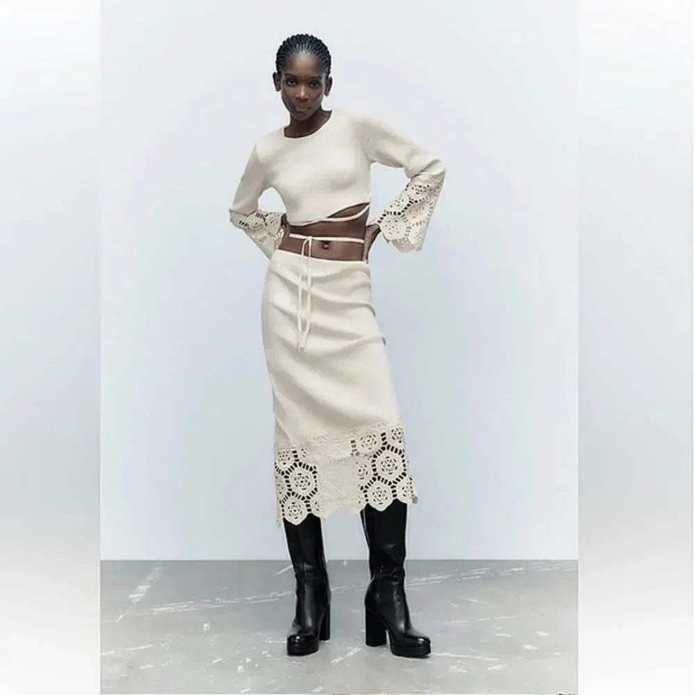 Zara Women's Cream Ecru Crochet Knit Boho Long Sleeve Cut Out Crop Top Size S